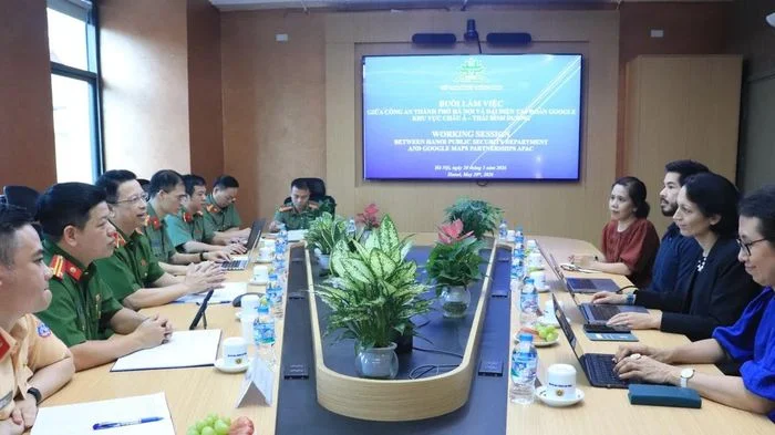 Lãnh đạo Công an thành phố Hà Nội tiếp đại diện Google Maps tại khu vực châu Á – Thái Bình Dương