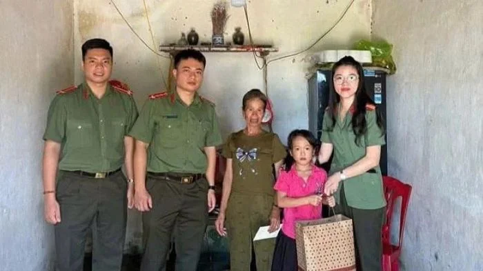 Lan tỏa nhân văn qua chương trình 'Mẹ đỡ đầu'