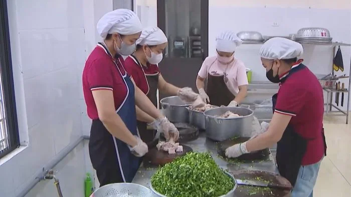 Kiểm soát an toàn thực phẩm bữa ăn bán trú