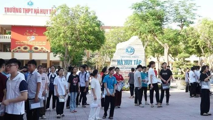 Hơn 49.000 thí sinh ở Nghệ An thi lên lớp 10