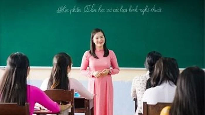 Quy định mới về chế độ phụ cấp ưu đãi theo nghề đối với nhà giáo trong các cơ sở giáo dục công lập