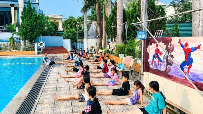 Đảm bảo an toàn cho trẻ khi nhu cầu học bơi tăng cao dịp nghỉ hè