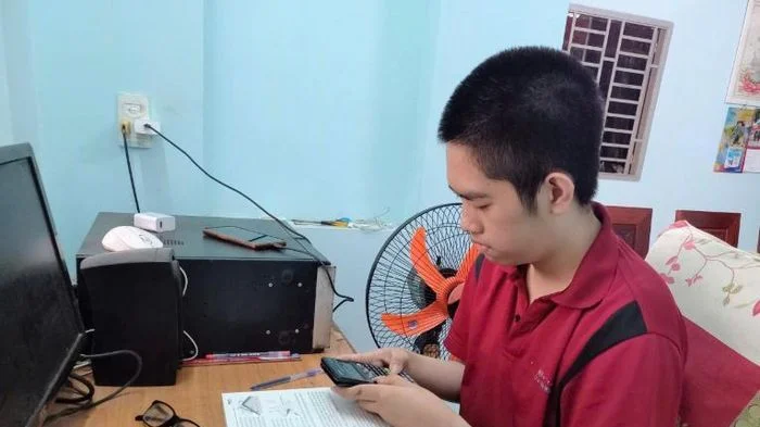 Bùi Trí Tâm vượt khó, học giỏi