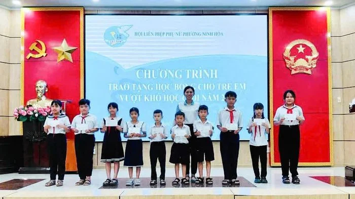 Hội Liên hiệp Phụ nữ phường Ninh Hòa tổ chức các hoạt động hỗ trợ phụ nữ, trẻ em