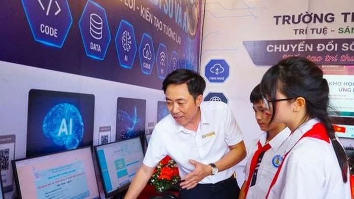Lan tỏa sáng tạo tại Ngày hội STEM/STEAM và ứng dụng AI trong dạy học xã Trần Phú