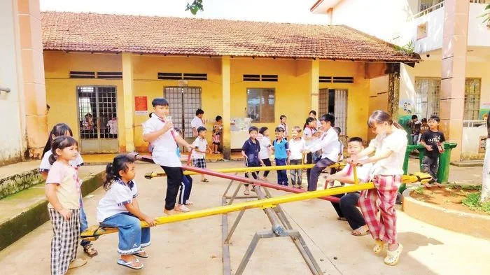 Hoàn thiện hạ tầng giáo dục vùng biên giới