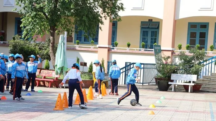 Lâm Đồng ươm mầm bóng đá trong học đường