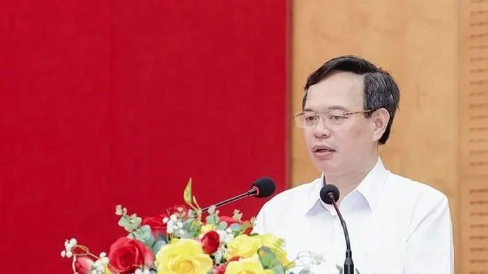 Phú Thọ trao quyết định tuyển dụng 1.334 giáo viên và nhân viên trường học