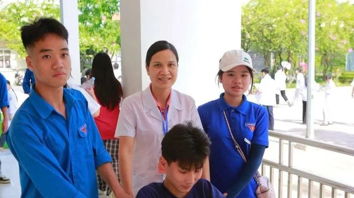 'Điểm tựa' thầm lặng giúp thí sinh vững tin trong Kỳ thi tuyển sinh vào lớp 10