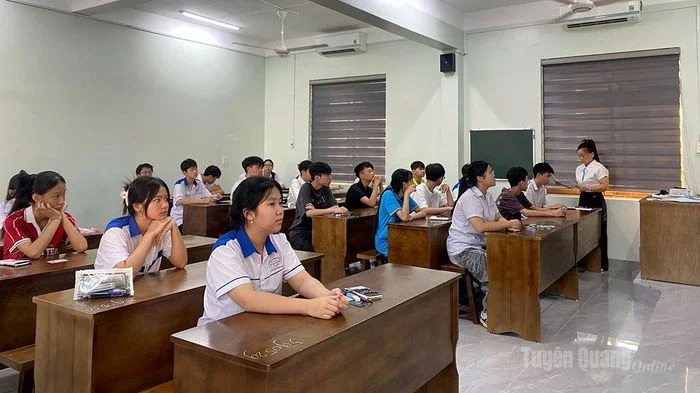 Hơn 22.900 thí sinh toàn tỉnh bắt đầu Kỳ thi tuyển sinh vào lớp 10