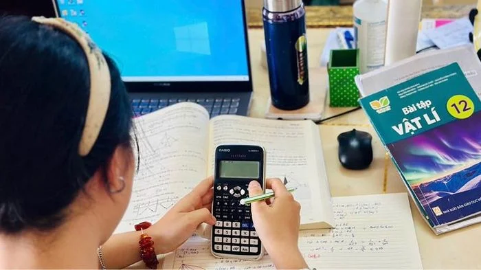 'Né' môn khoa học tự nhiên, chuyện không dừng lại một kỳ thi