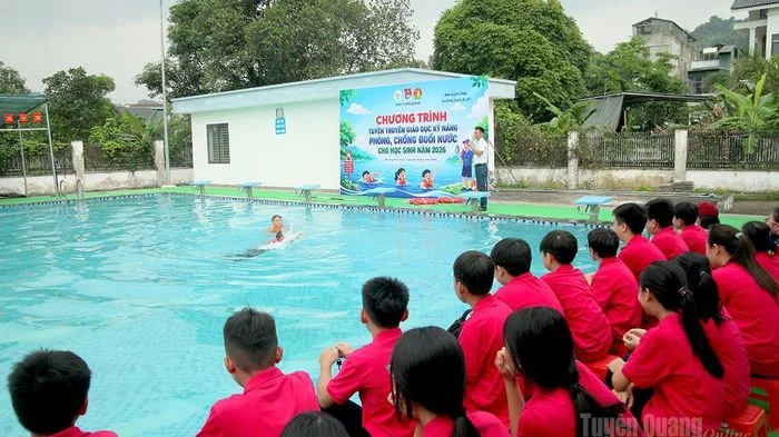 Tăng cường giáo dục kỹ năng phòng, chống đuối nước dịp hè