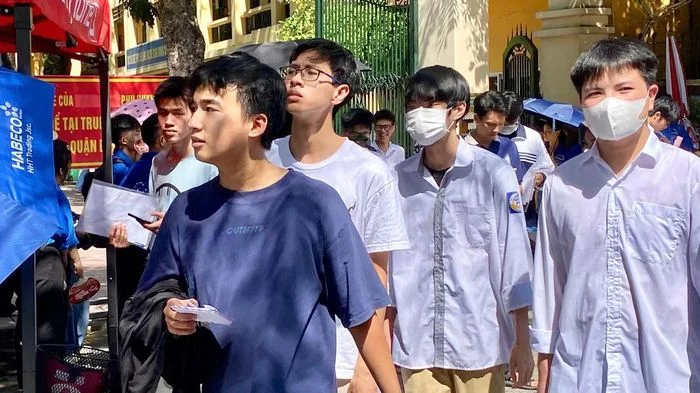 Hà Nội chủ động chống nắng nóng và gian lận công nghệ cao trong kỳ thi vào lớp 10