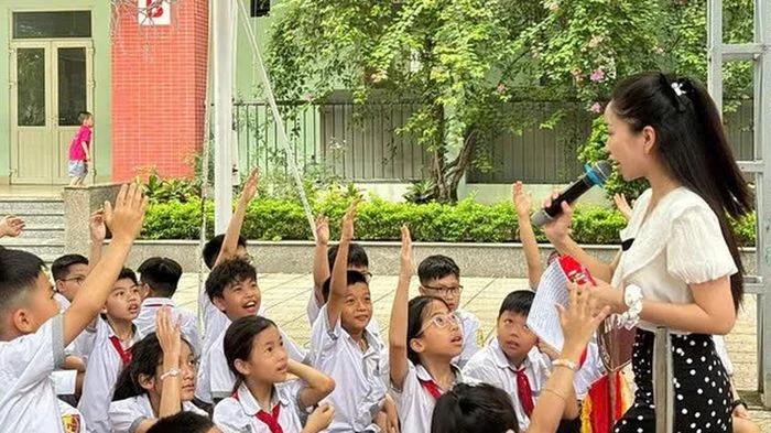 Nắng nóng trên 39 độ C, trường học Hà Nội được yêu cầu điều chỉnh giờ học