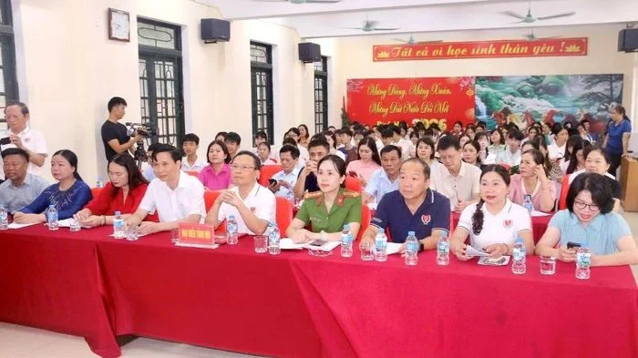 Chung tay xây dựng môi trường an toàn, yêu thương và không bạo lực với trẻ em