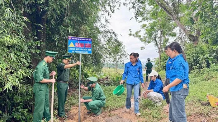 Nối dài 'vành đai an toàn' cho trẻ em vùng biên