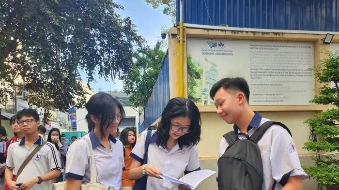 1 'chọi' 8 vào lớp 10 trường chuyên hot ở TPHCM