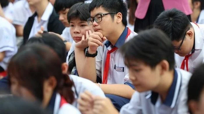 Công bố 242 điểm thi lớp 10 ở TPHCM, đề thi được giao trước 1 ngày