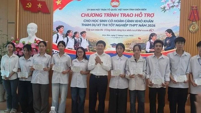 Điện Biên hỗ trợ 619 học sinh nghèo, hoàn cảnh khó khăn trước kỳ thi tốt nghiệp trung học phổ thông