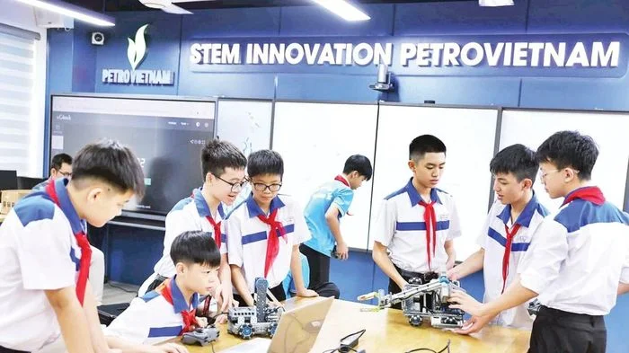 Xây dựng hệ sinh thái giáo dục số