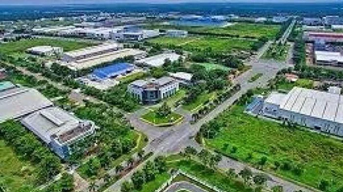 NHNN nới room tín dụng cho nhà ở xã hội, bất động sản khu công nghiệp trong năm 2026