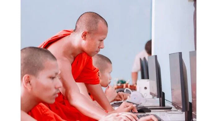 Đưa tri thức số đến chùa Khmer