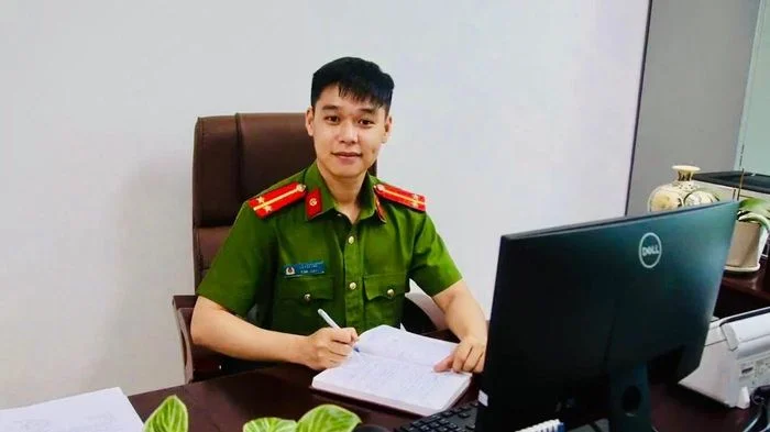Dấu ấn của sắc phục xanh trên bục giảng miễn phí suốt 3 năm