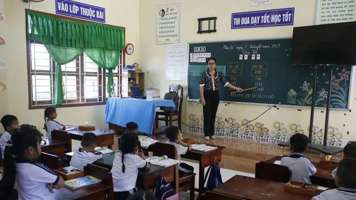 Đồng Tháp triển khai Phong trào 'Cả nước vì học sinh biên giới thân yêu'