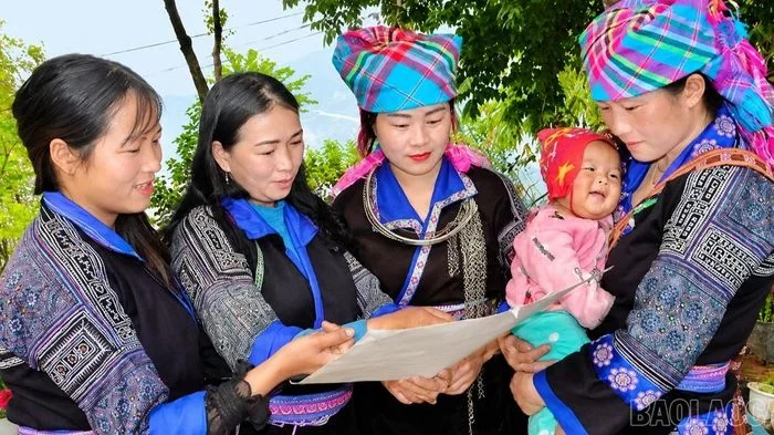 Lào Cai triển khai đồng bộ giải pháp ngăn chặn tảo hôn, nữ dưới 18 tuổi sinh con trong vùng đồng bào dân tộc thiểu số