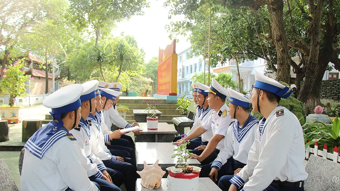 Giáo dục, rèn luyện đảng viên ở Trường Sa - Bài 1: Mệnh lệnh nêu gương