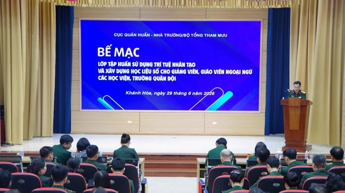 Bế mạc tập huấn sử dụng trí tuệ nhân tạo và xây dựng học liệu số trong học viện, trường quân đội