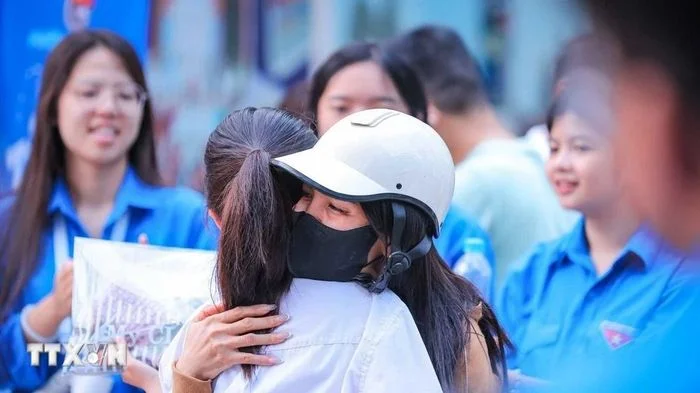 Tình yêu thương của phụ huynh - Nguồn động lực lớn lao với thí sinh
