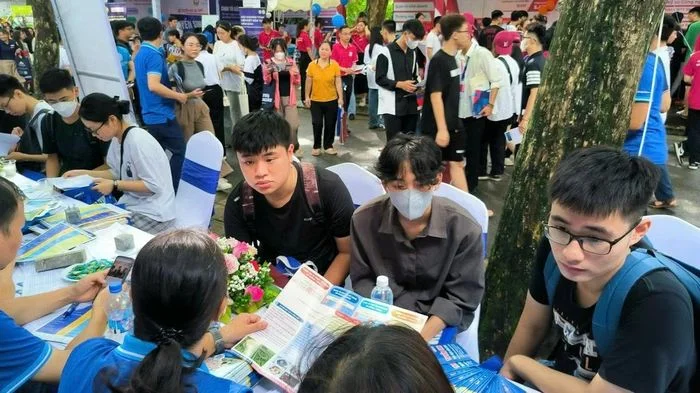 Tháo gỡ điểm nghẽn nguồn nhân lực chất lượng cao về kỹ thuật và công nghệ chiến lược