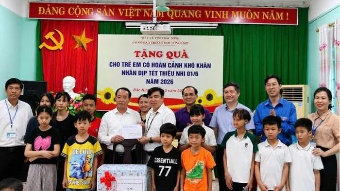 Bắc Ninh: Thăm, tặng quà trẻ em có hoàn cảnh đặc biệt