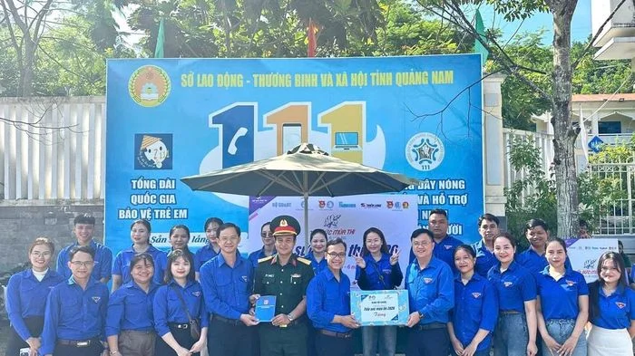 Thành đoàn Đà Nẵng động viên các đội hình 'Tiếp sức mùa thi'