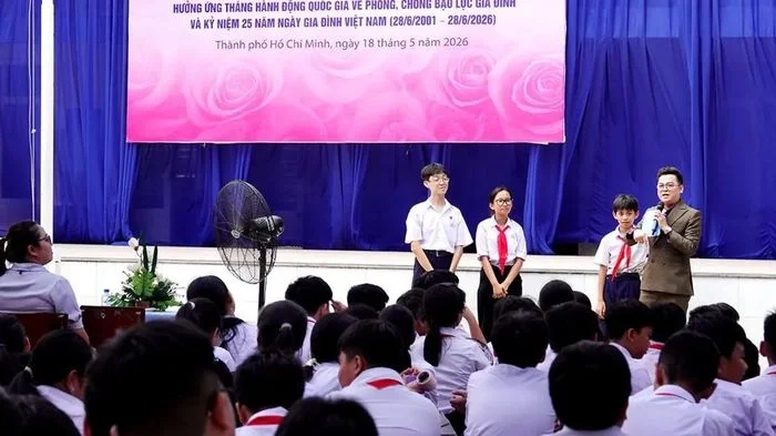 Kịch học đường chạm đến cảm xúc học sinh