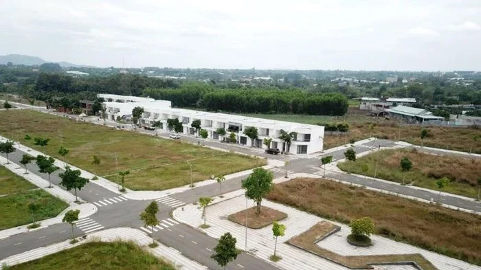 Hàng trăm dự án bị 'treo' nhiều năm, doanh nghiệp bất động sản kêu cứu