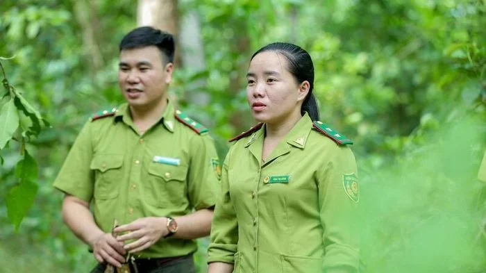 Nữ kiểm lâm người Mông lặng thầm giữ rừng biên giới Mường Lát