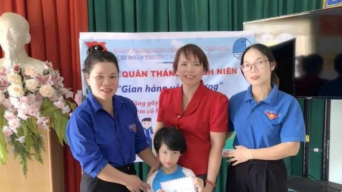 Nữ Bí thư chi đoàn và hành trình lan tỏa yêu thương
