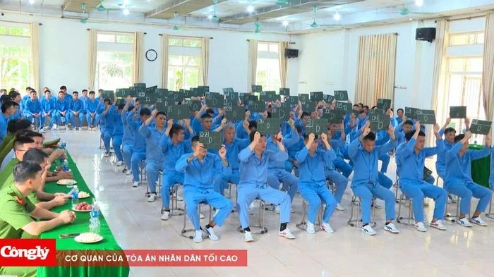 Sân chơi 'Rung chuông vàng' đánh thức khát vọng hoàn lương
