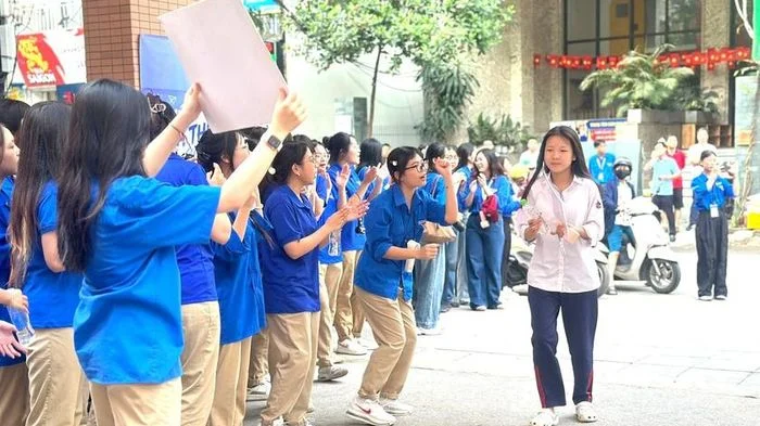 Điểm chuẩn lớp 10 Hà Nội 2026 và nghịch lý trúng tuyển từ 2,83 điểm/môn