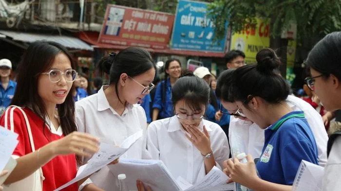 Gợi ý đáp án đề Toán thi tốt nghiệp THPT 2026