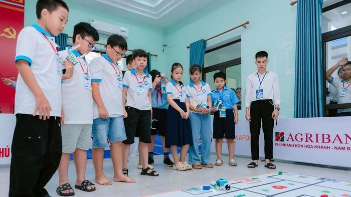 Đà Nẵng khơi dậy đam mê sáng tạo tại sân chơi Robotics