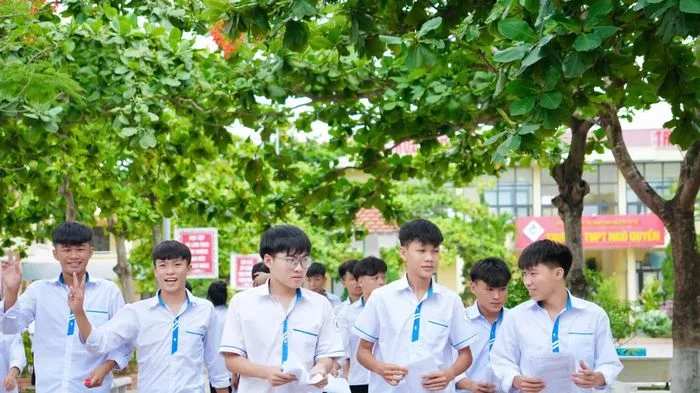 Ngày thi đầu tiên kỳ thi tốt nghiệp THPT năm 2026: Thí sinh tự tin và kỳ vọng