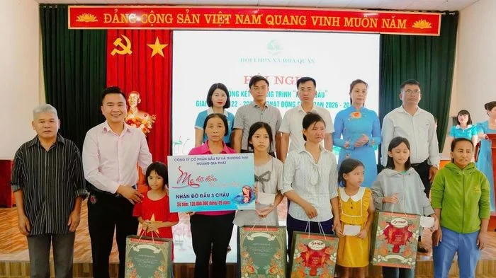 300 tuổi thơ và niềm tin vào ngày mai