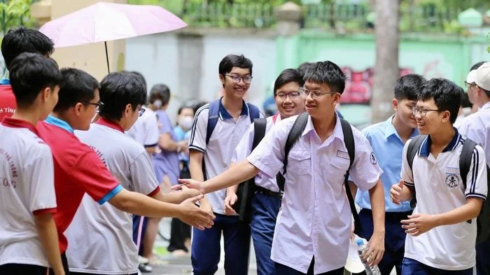 TP. Hồ Chí Minh: Đề thi tiếng Anh lớp 10 vừa sức, bám sát nội dung ôn tập