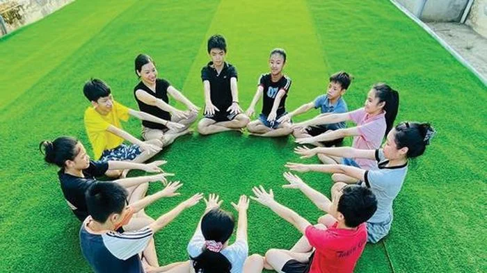 Chung tay chăm 'búp trên cành'