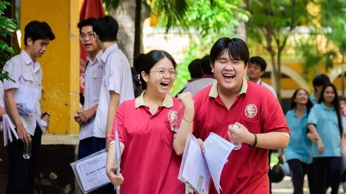 Đề thi và gợi ý đáp án 24 mã đề môn Toán tốt nghiệp THPT 2026