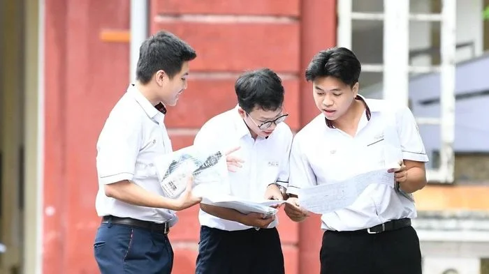 Thi tốt nghiệp THPT 2026: Lượng thí sinh tăng đột biến