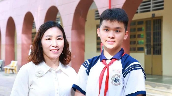 Chuyện 2 anh em thủ khoa